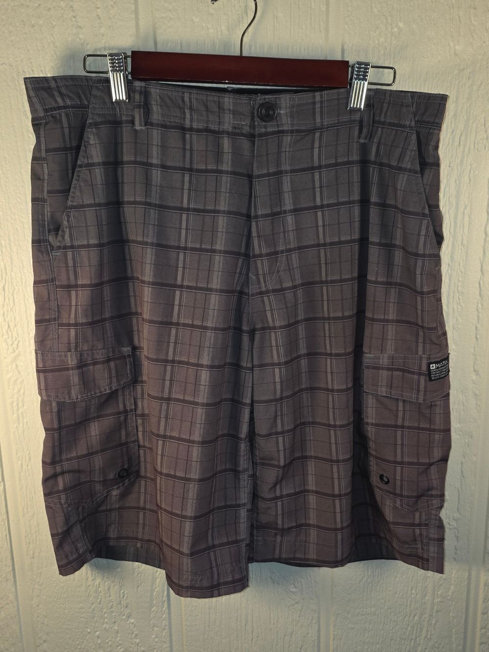 Matix Men's Gray Plaid Cargo Shorts, Size 34